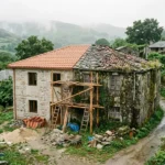 Ayudas para rehabilitar casas en el rural: casa de piedra gallega a medio rehabilitar
